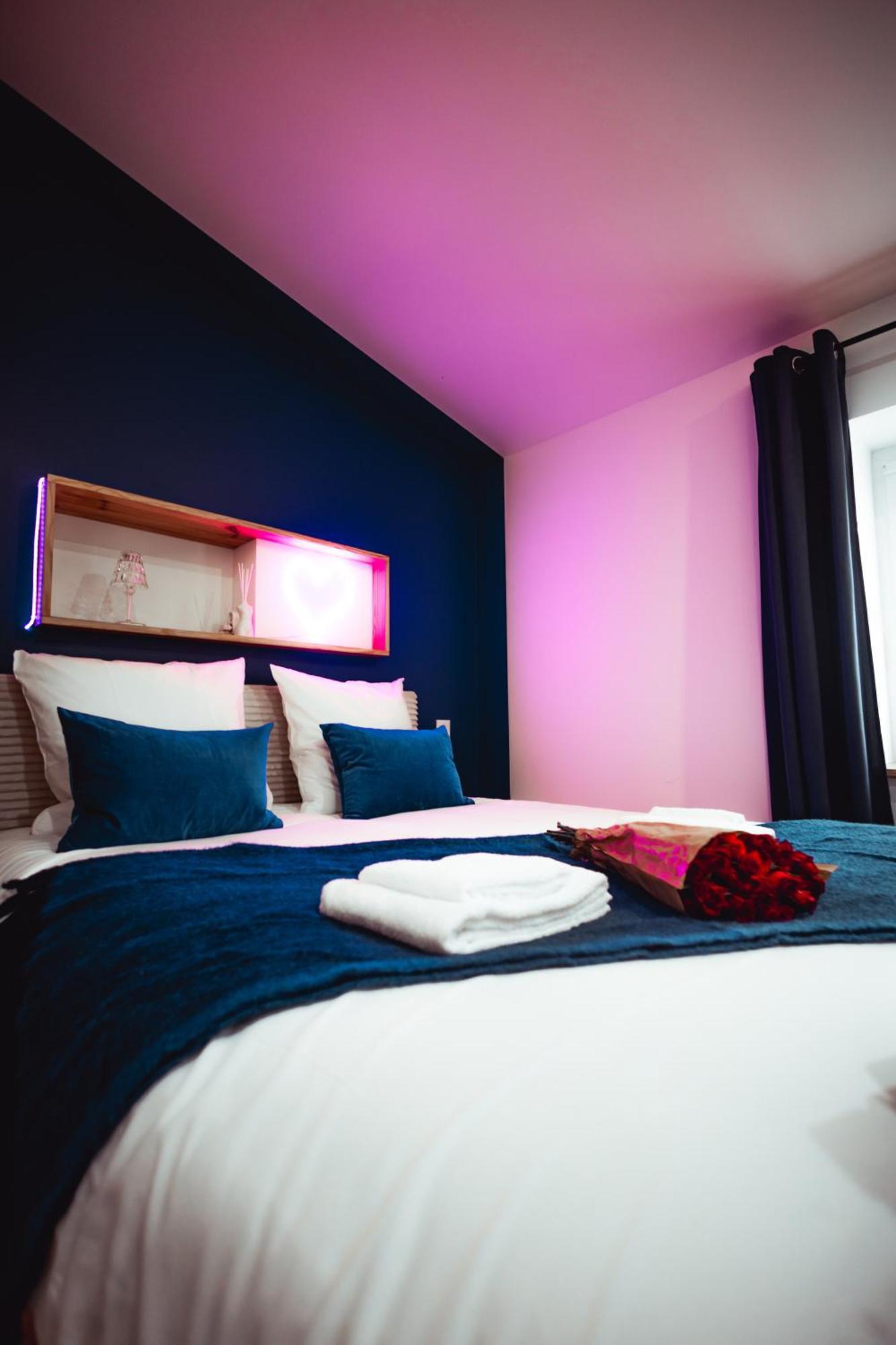 French Klss - Love Room By Prim0 C0Nciergerie Clermont-Ferrand Esterno foto