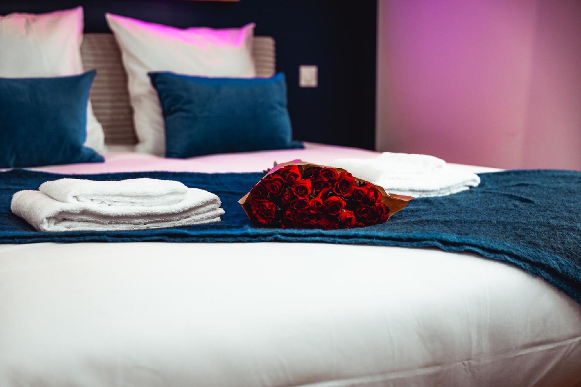 French Klss - Love Room By Prim0 C0Nciergerie Clermont-Ferrand Esterno foto
